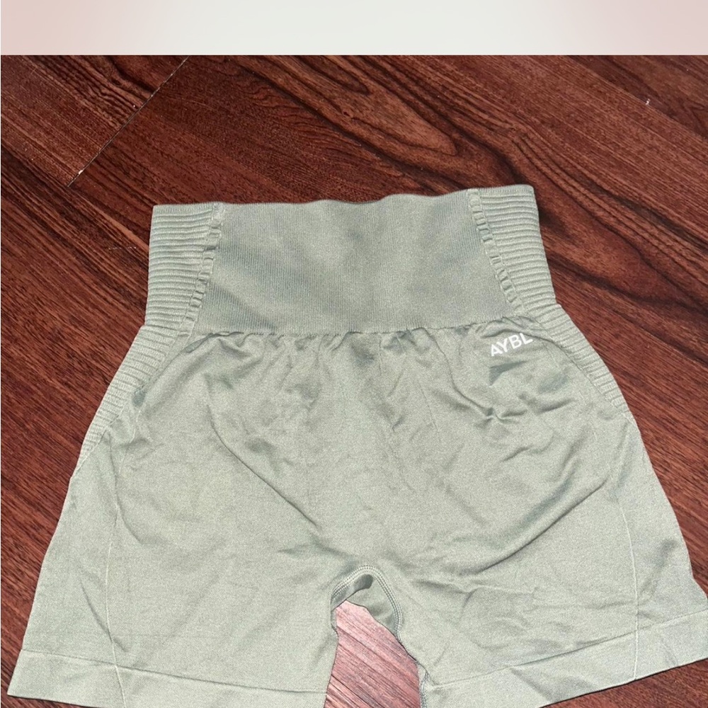 AYBL High Waist Green Shorts with Seamless Design